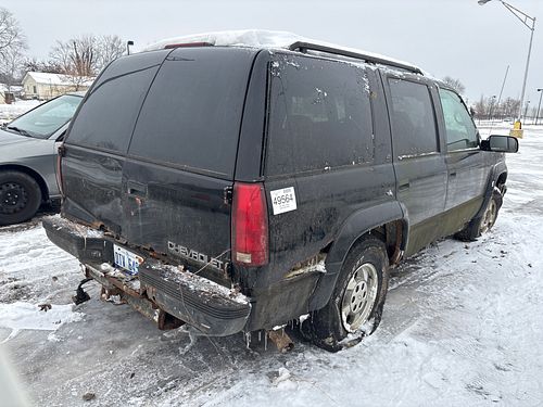 1997 CHEVROLET TAHOE - Thumbnail 3