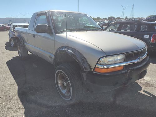 2000 CHEVROLET S10 PICKUP - Thumbnail 2