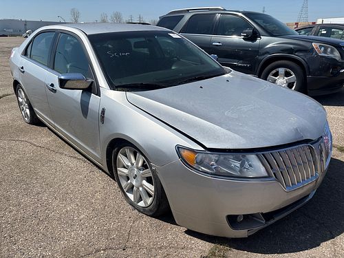 2011 LINCOLN MKZ - Thumbnail 2