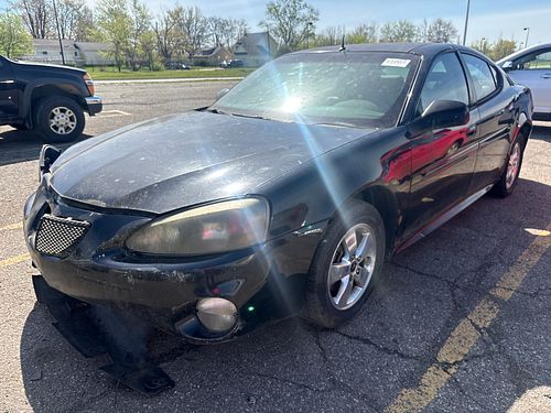 2004 PONTIAC GRAND PRIX - Thumbnail 1