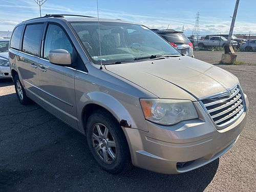 2009 CHRYSLER TOWN COUNTRY - Thumbnail 2
