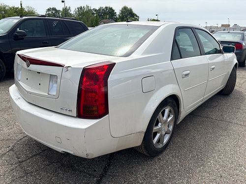2005 CADILLAC CTS - Thumbnail 3