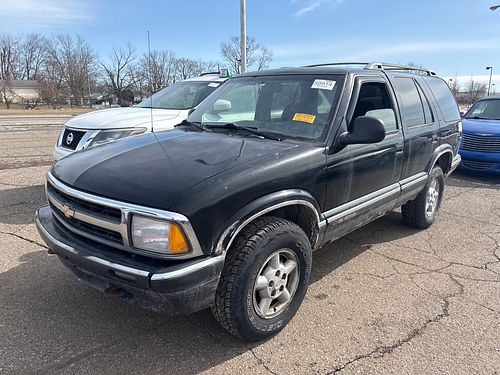 1995 CHEVROLET BLAZER S10 - Thumbnail 1