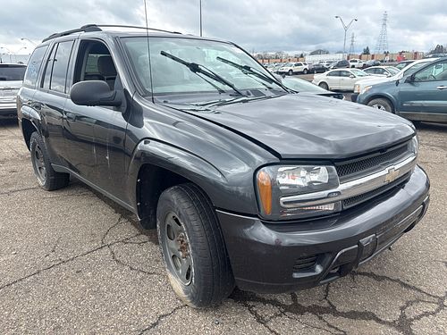 2004 CHEVROLET TRAILBLAZER - Thumbnail 2