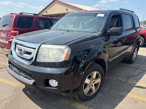 2011 HONDA PILOT - Thumbnail 1