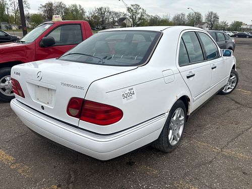 1998 MERCEDES E300D     - Thumbnail 3