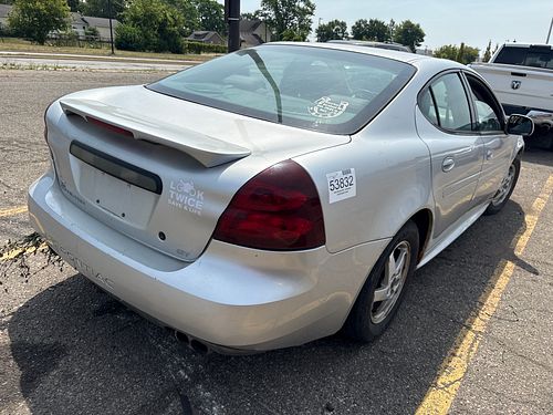 2004 PONTIAC GRAND PRIX - Thumbnail 3