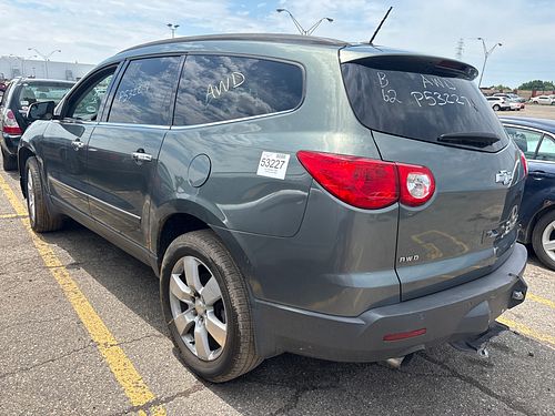 2011 CHEVROLET TRAVERSE - Thumbnail 4