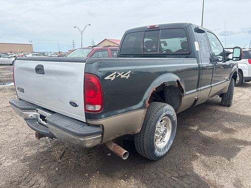 2004 FORD F250SD - Thumbnail 3
