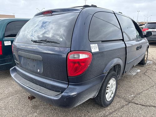 2004 DODGE CARAVAN - Thumbnail 3