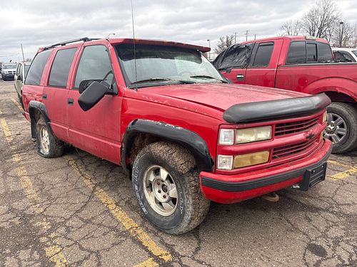 1995 CHEVROLET TAHOE - Thumbnail 2