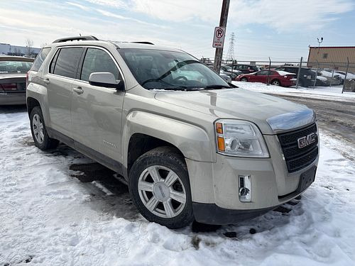 2015 GMC TERRAIN - Thumbnail 2