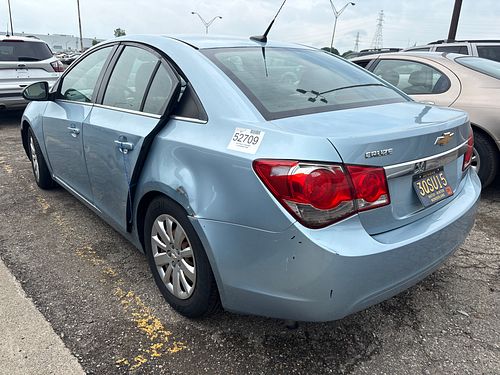 2011 CHEVROLET CRUZE - Thumbnail 4