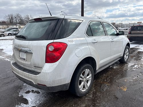 2011 CHEVROLET EQUINOX - Thumbnail 3
