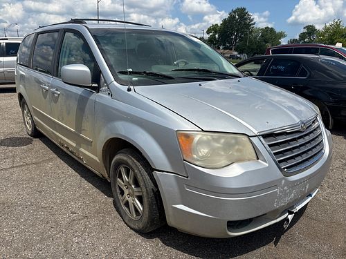 2008 CHRYSLER TOWN COUNTRY - Thumbnail 2