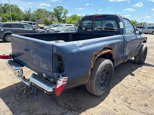 2002 DODGE DAKOTA - Thumbnail 3