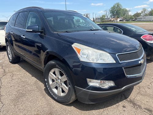 2011 CHEVROLET TRAVERSE - Thumbnail 2