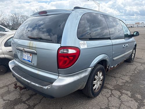 2006 CHRYSLER TOWN COUNTRY - Thumbnail 3