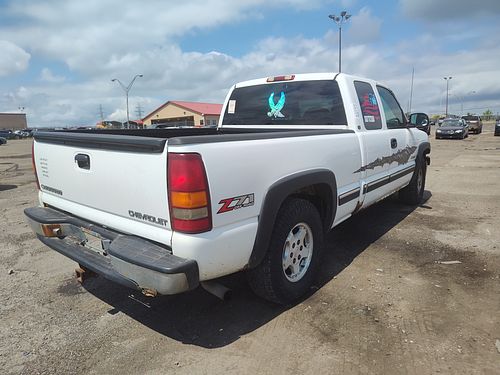 2001 CHEVROLET SILVERADO 1500 - Thumbnail 3