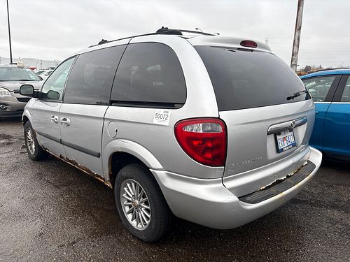 2005 CHRYSLER TOWN COUNTRY - Thumbnail 4