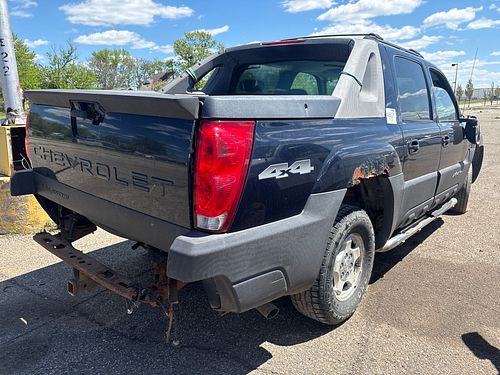 2004 CHEVROLET AVALANCHE 1500 - Thumbnail 3