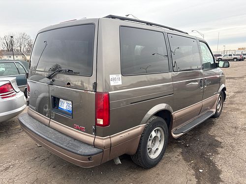 1999 GMC SAFARI - Thumbnail 3