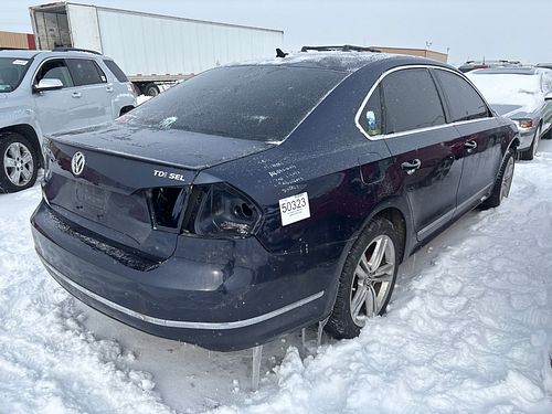 2013 VOLKSWAGEN PASSAT - Thumbnail 3
