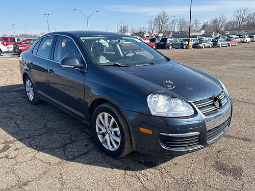 2010 VOLKSWAGEN JETTA - Thumbnail 2