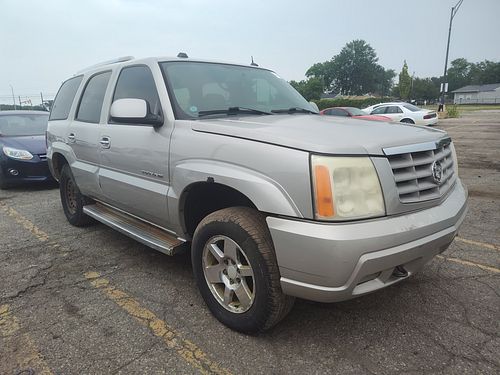 2005 CADILLAC ESCALADE - Thumbnail 2