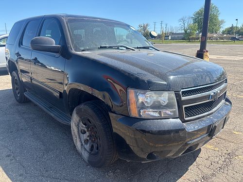 2010 CHEVROLET TAHOE - Thumbnail 2