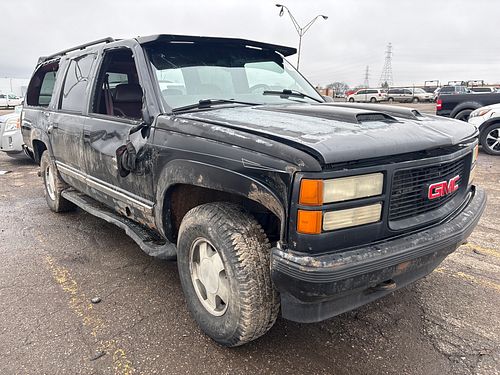 1998 GMC SUBURBAN 1500 - Thumbnail 2