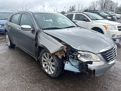 2013 CHRYSLER 200 - Thumbnail 2