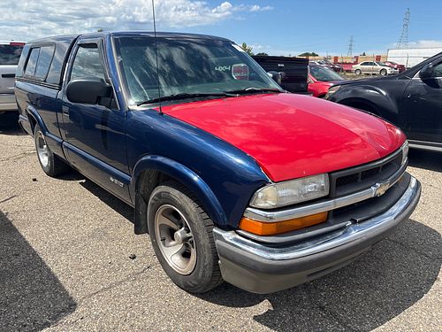 2001 CHEVROLET S10 PICKUP - Thumbnail 2