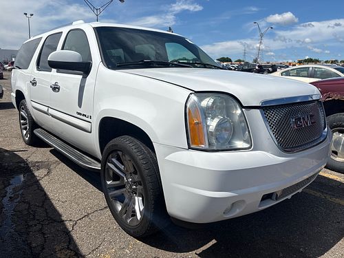 2007 GMC YUKON XL 1500 - Thumbnail 2