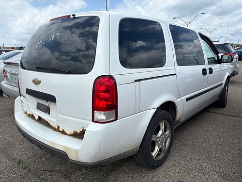 2008 CHEVROLET UPLANDER - Thumbnail 3