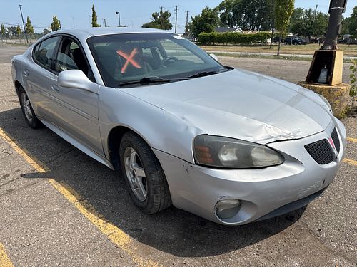 2004 PONTIAC GRAND PRIX - Thumbnail 2