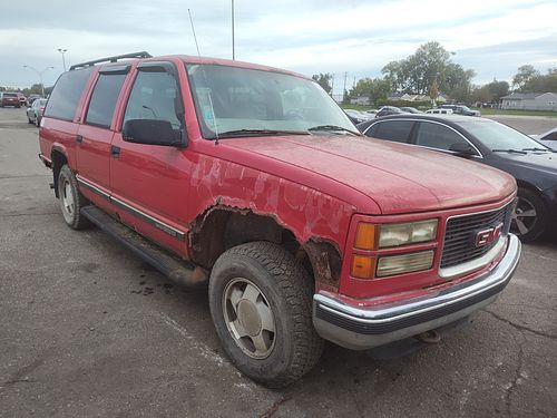 1997 GMC SUBURBAN 1500 - Thumbnail 2