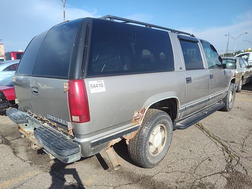 1999 CHEVROLET SUBURBAN 1500 - Thumbnail 3