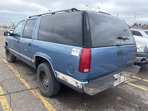 1996 CHEVROLET SUBURBAN 2500 - Thumbnail 4