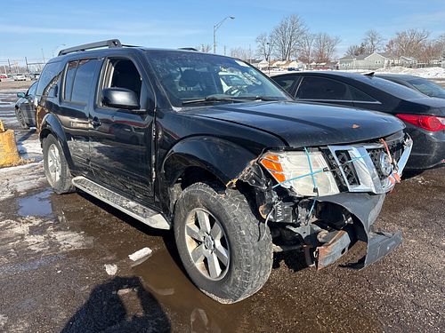 2011 NISSAN PATHFINDER - Thumbnail 2