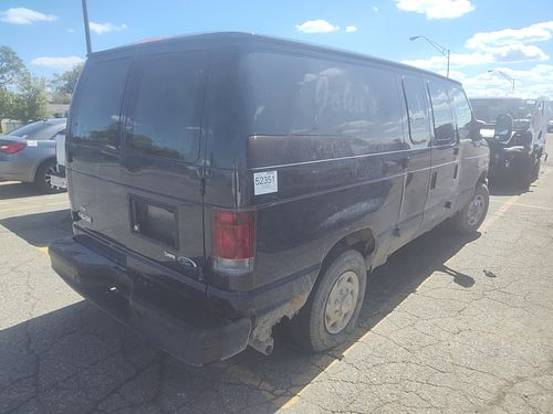 2010 FORD E150 - Thumbnail 3