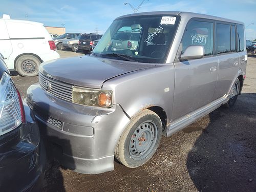 2005 SCION XB - Thumbnail 1