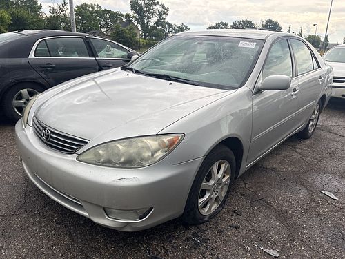 2005 TOYOTA CAMRY - Thumbnail 1