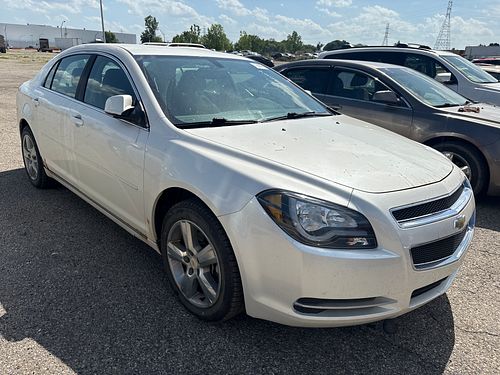 2011 CHEVROLET MALIBU - Thumbnail 2