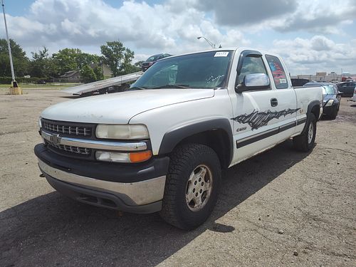 2001 CHEVROLET SILVERADO 1500 - Thumbnail 1