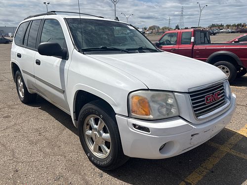 2008 GMC ENVOY - Thumbnail 2