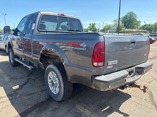 2006 FORD F250SD - Thumbnail 4