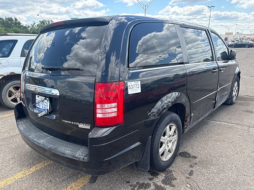 2010 CHRYSLER TOWN COUNTRY - Thumbnail 3