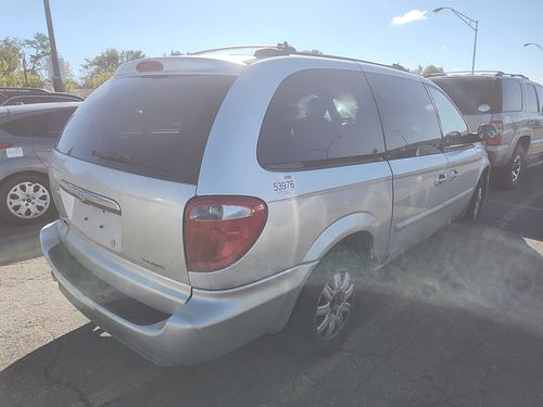 2005 CHRYSLER TOWN COUNTRY - Thumbnail 3