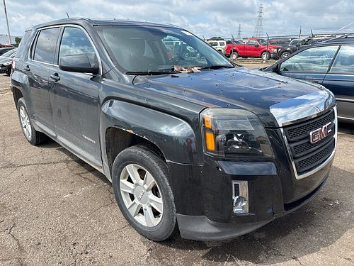 2013 GMC TERRAIN - Thumbnail 2